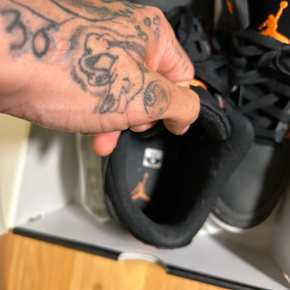 Black and Orange Shoe Box main image 4